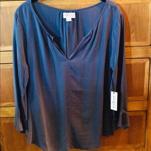 Velvet by Graham & Spencer NWT 3/4 ruffled sleeves